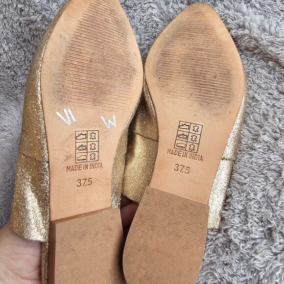 Free People Women's Sienna Metallic Ruffle Leather Slip On Mule Flat Size 7 Gold - Picture 6 of 6